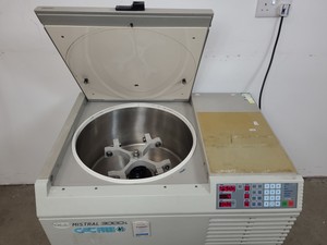 Thumbnail image of Sanyo MSE Mistral 3000i Refrigerated Benchtop Centrifuge Lab