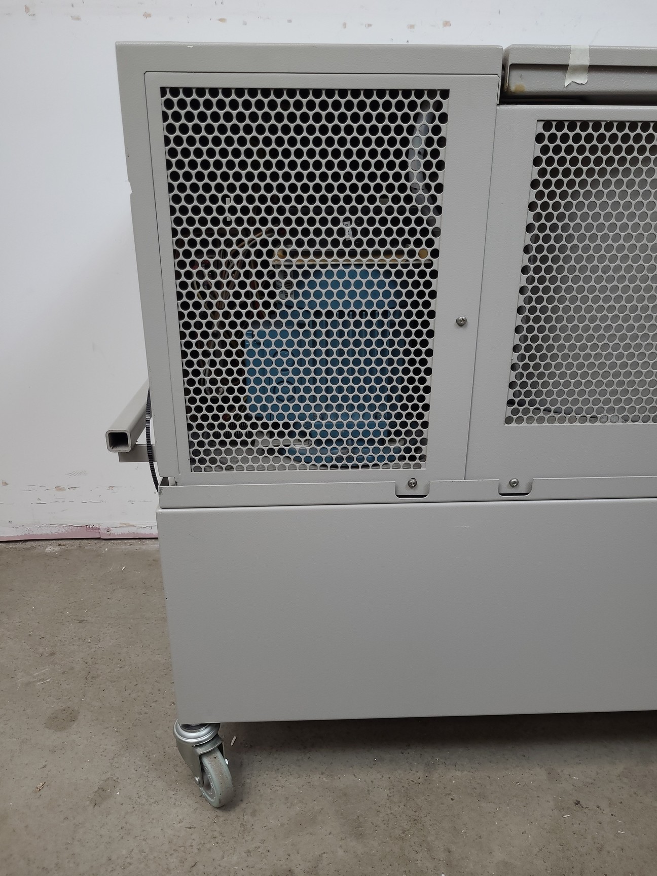 Image of Sanyo MSE Mistral 3000i Refrigerated Benchtop Centrifuge Lab