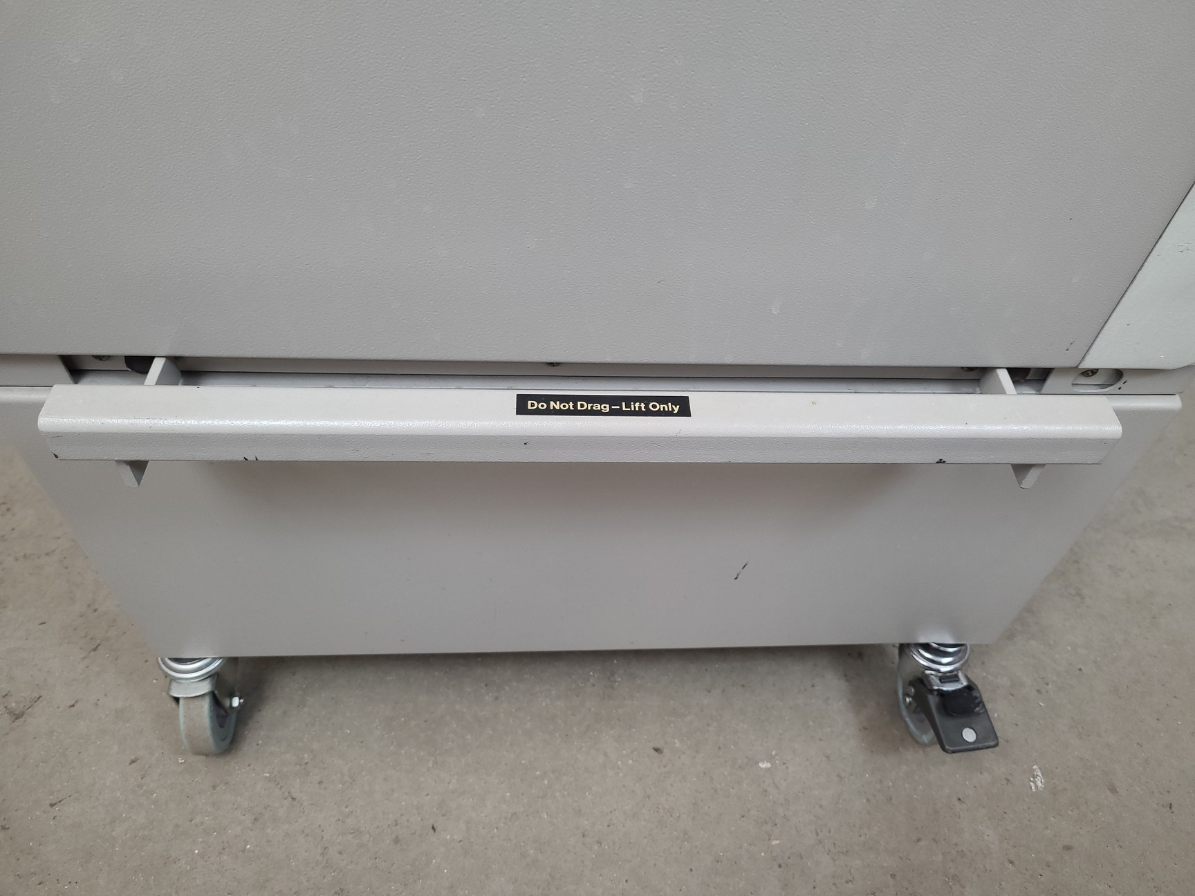 Image of Sanyo MSE Mistral 3000i Refrigerated Benchtop Centrifuge Lab