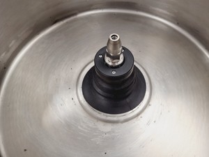 Thumbnail image of Sanyo MSE Mistral 3000i Refrigerated Benchtop Centrifuge Lab