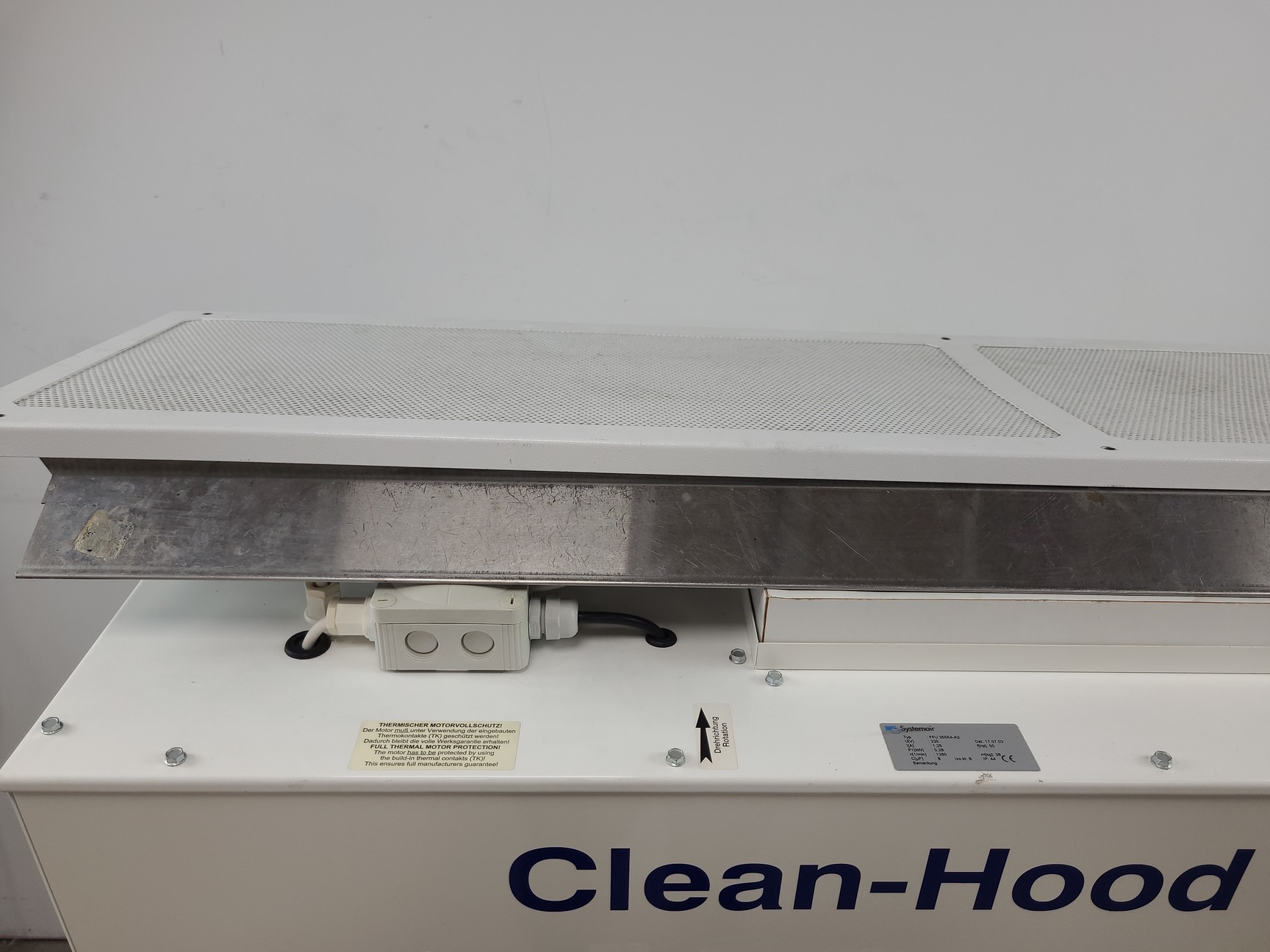 Image of Clean-Hood Series 1200 Laminar Flow Cabinet Lab Spares/Repairs