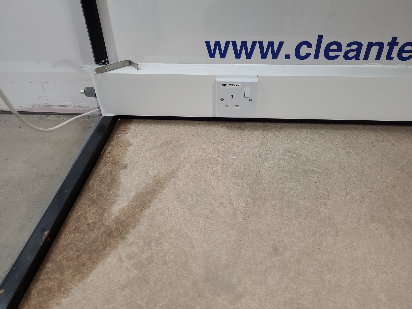 Image of Clean-Hood Series 1200 Laminar Flow Cabinet Lab Spares/Repairs
