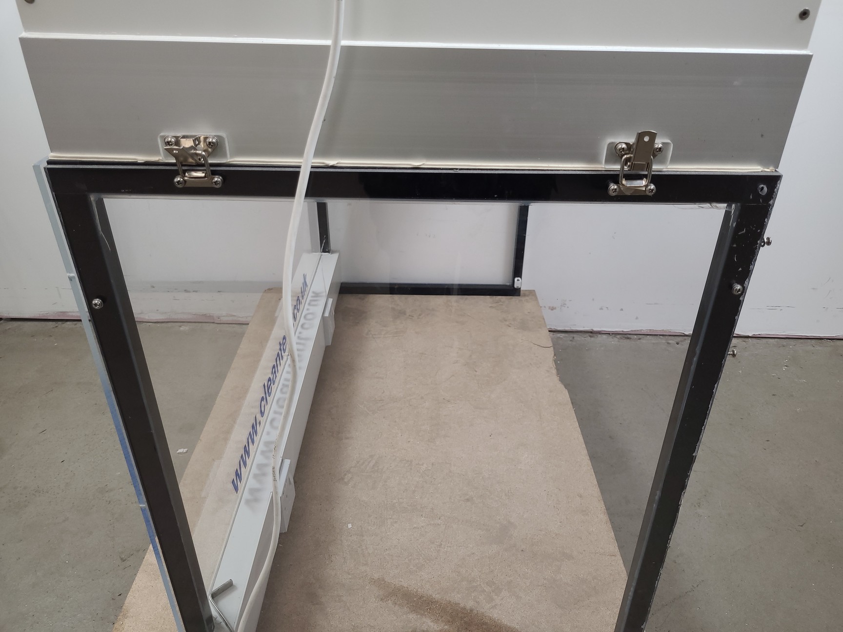 Image of Clean-Hood Series 1200 Laminar Flow Cabinet Lab Spares/Repairs