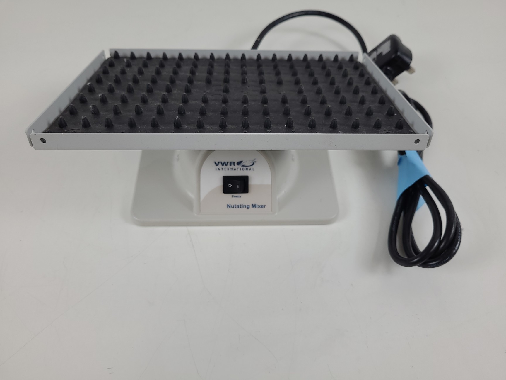 Image of VWR International Nutating Platform Mixer 444-0149 Lab