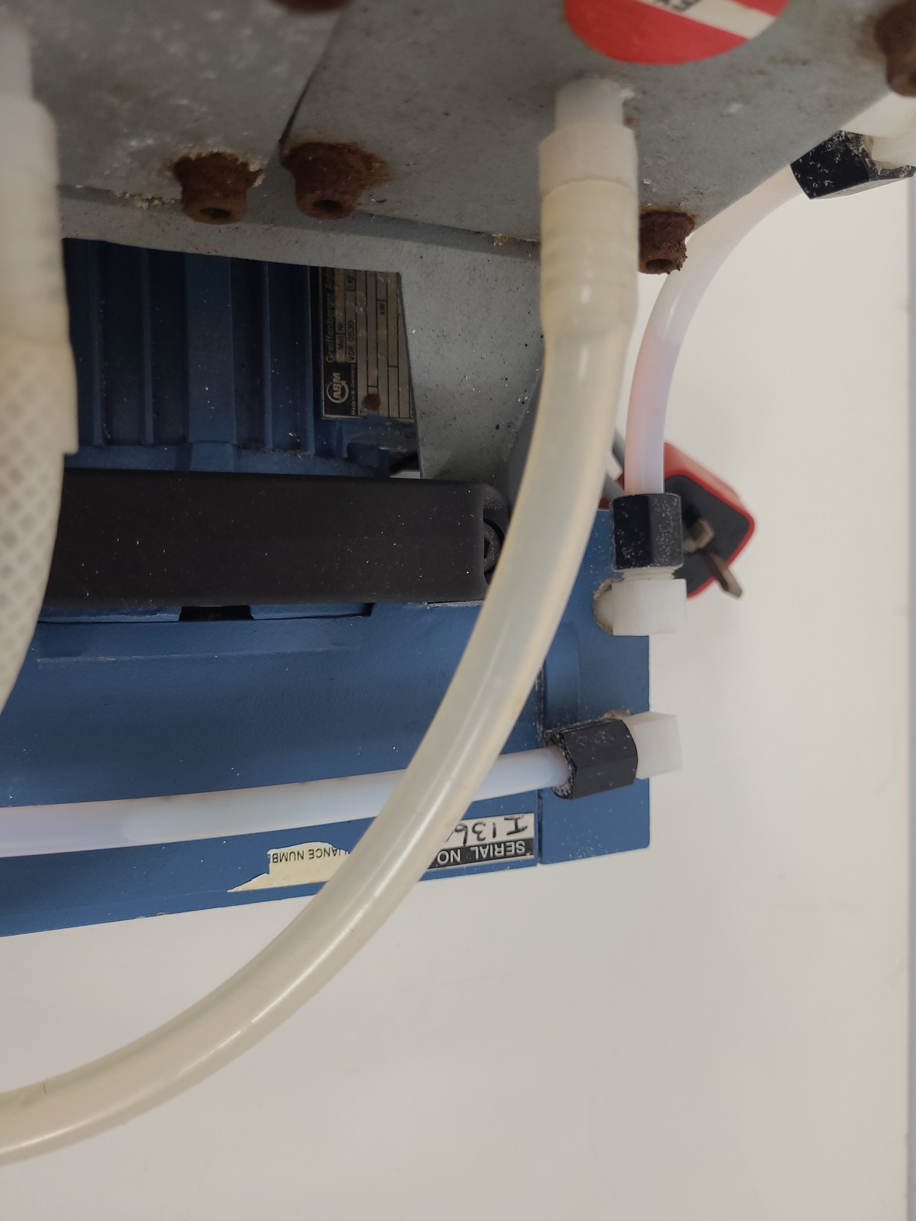 Image of Vacuubrand MZ2C/2,4 Diaphragm Pump with Tanks Lab Spares/Repairs