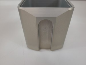 Thumbnail image of 4x Eppendorf Square Centrifuge Buckets  05/11 780 g Max Load Lab