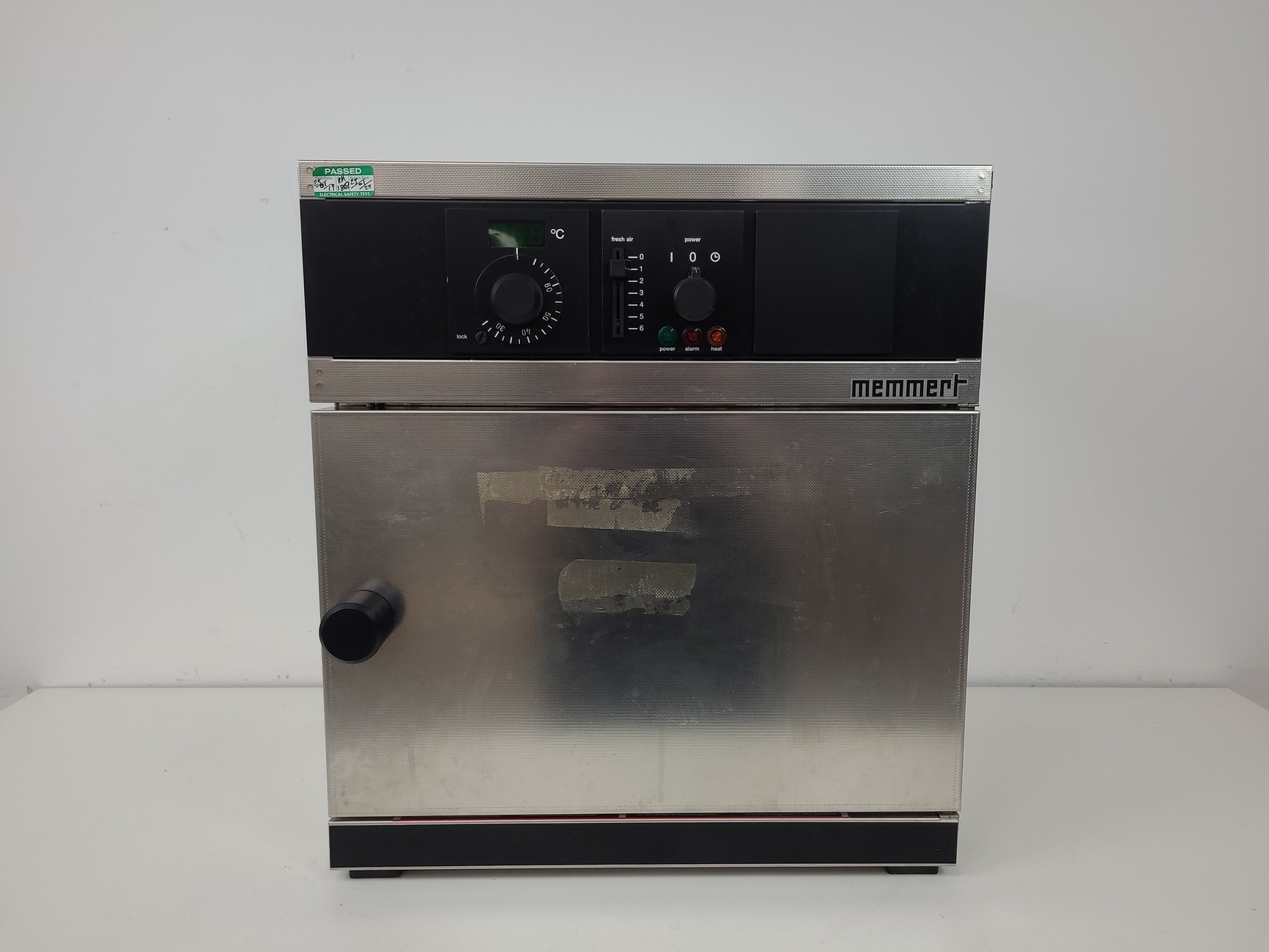 Image of Memmert Laboratory Oven  Model: UM 100 Lab