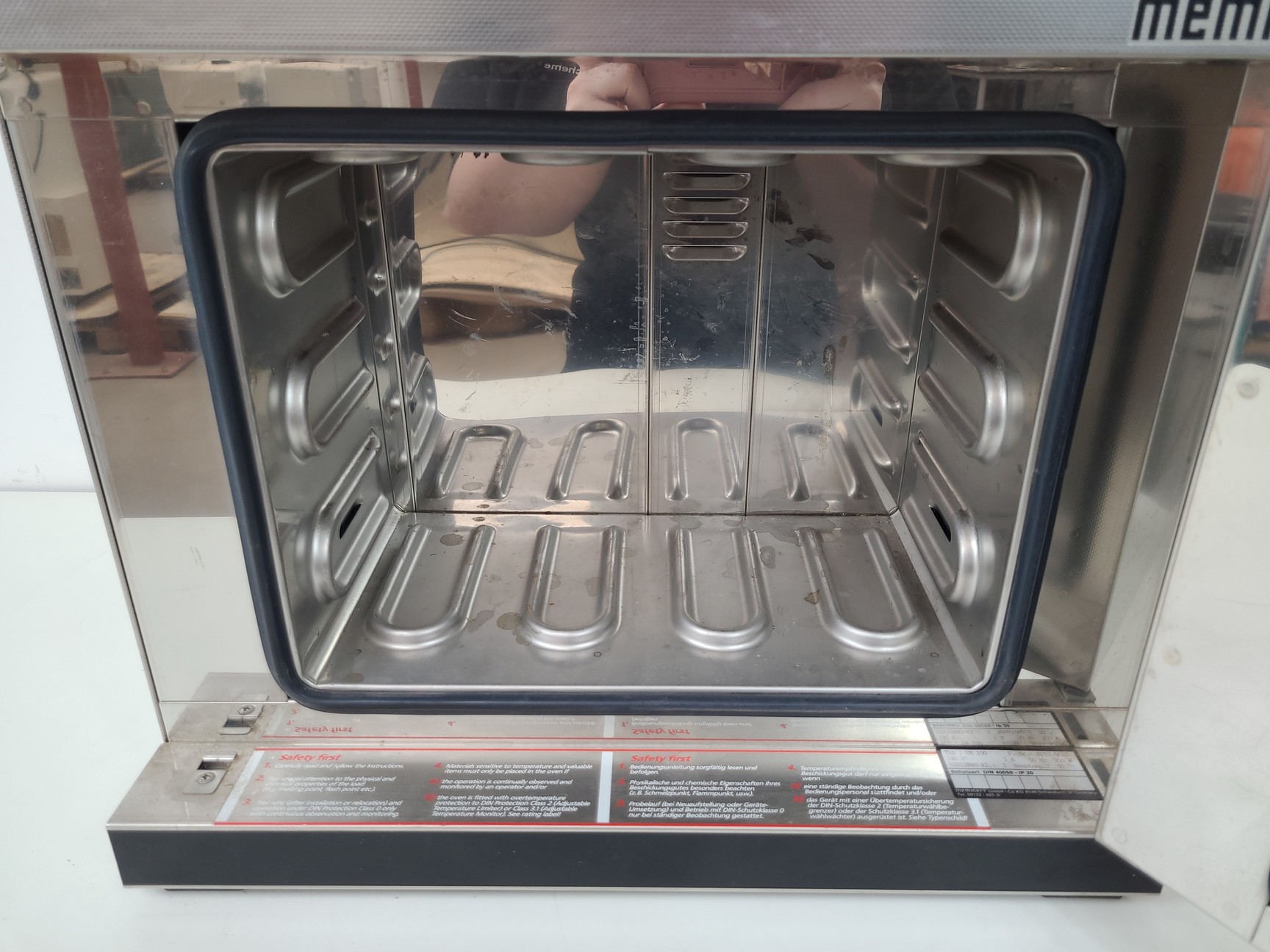 Image of Memmert Laboratory Oven  Model: UM 100 Lab