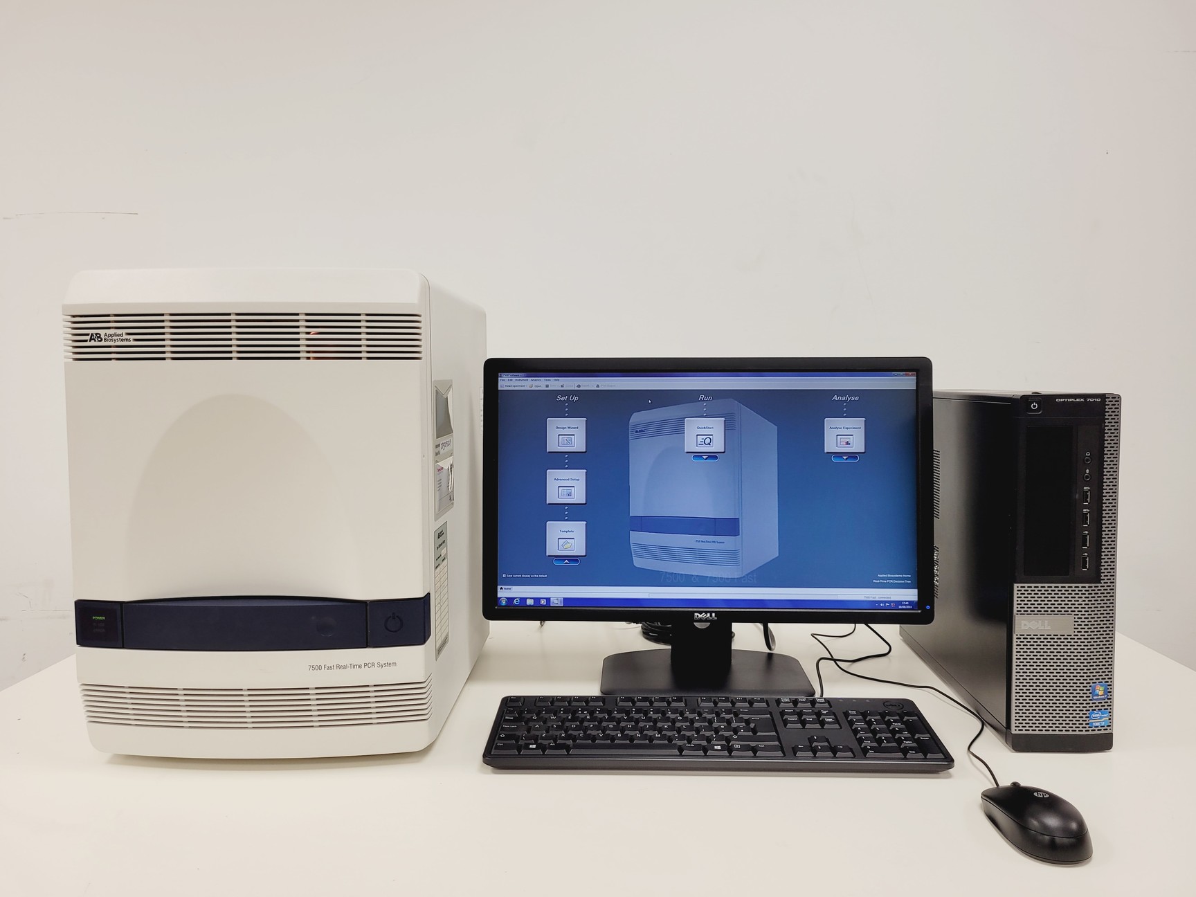 Image of Applied Biosystems 7500 Fast Real-Time PCR System with PC & Software Lab