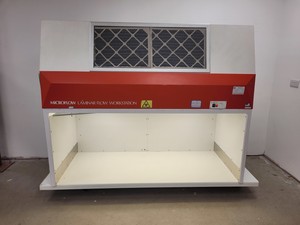 Thumbnail image of Microflow  MMM 118026 Laminar Flow Laboratory Workstation Lab