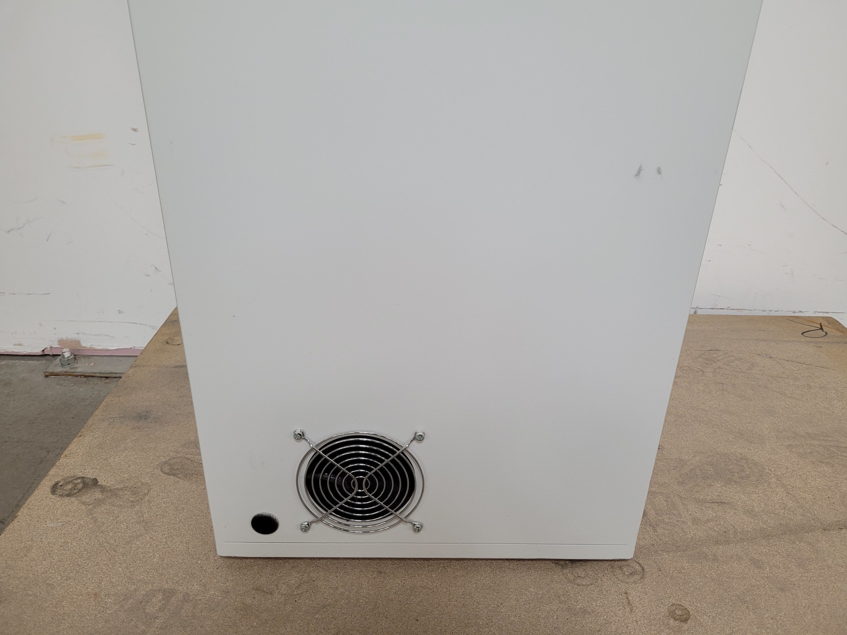 Image of Peak Scientific Nitrogen Generator  Model: NG2000 - UK Lab