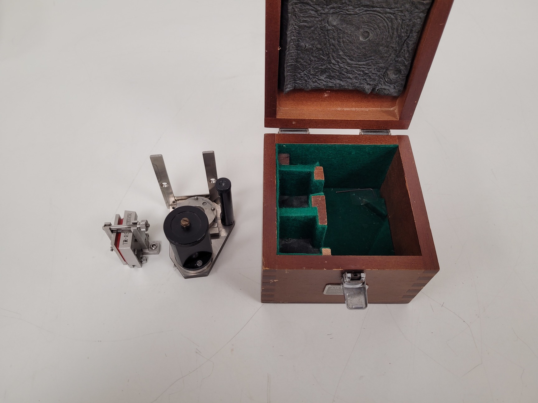 Image of Jenway 6505 UV/Vis Spectrophotometer with Accessories Lab