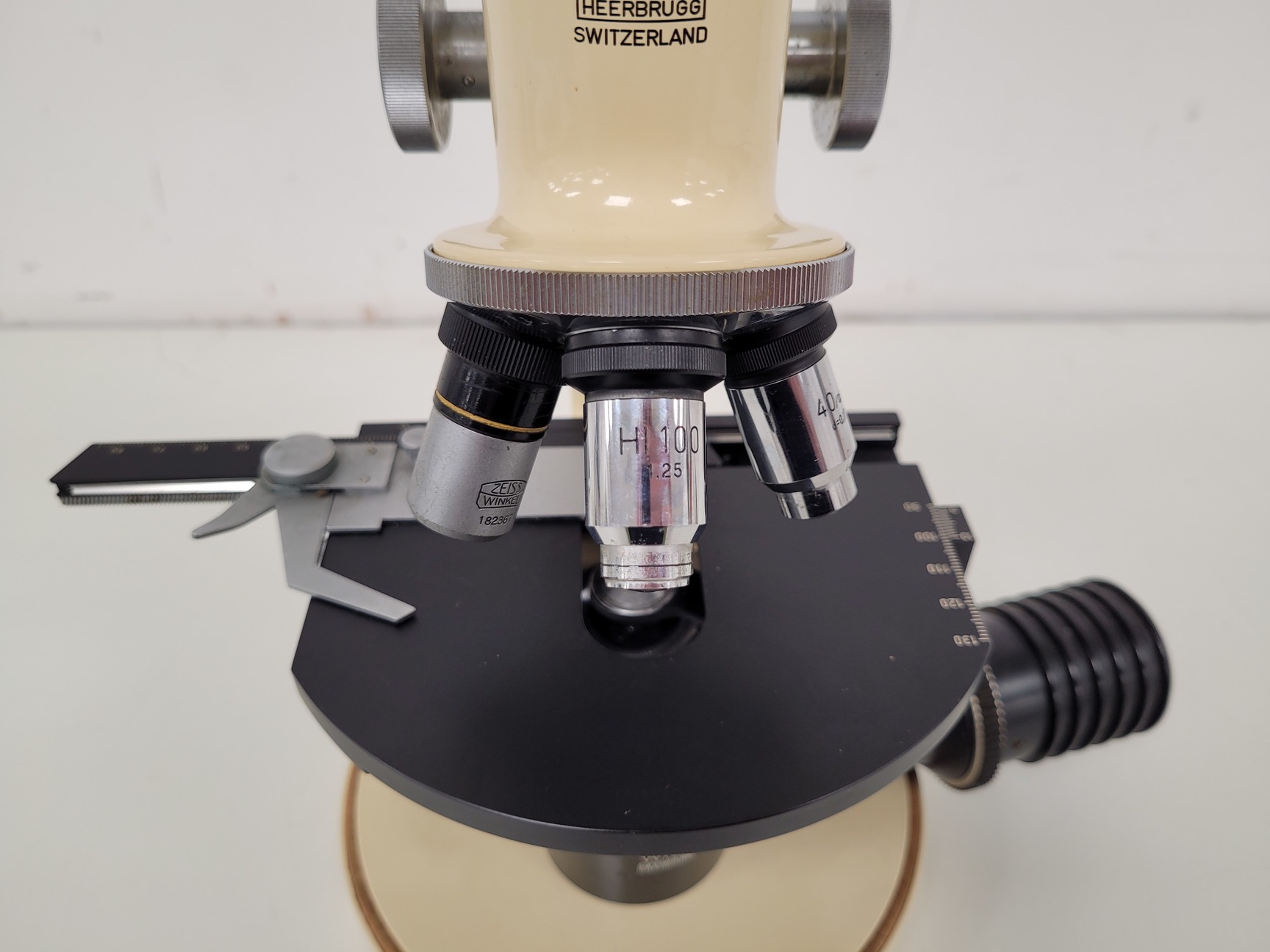 Image of Wild Heerbrugg Switzerland Microscope M11-60289  36633 & Accessories Lab