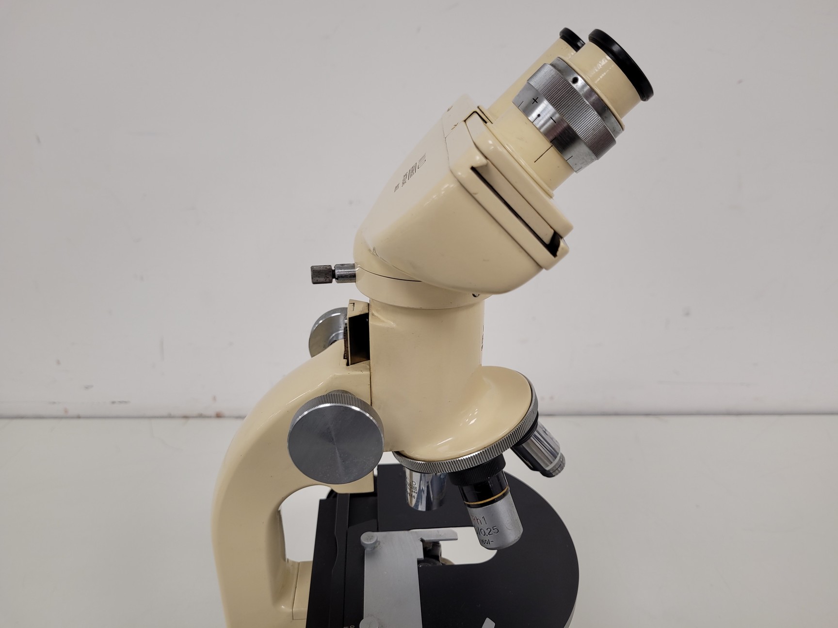 Image of Wild Heerbrugg Switzerland Microscope M11-60289  36633 & Accessories Lab