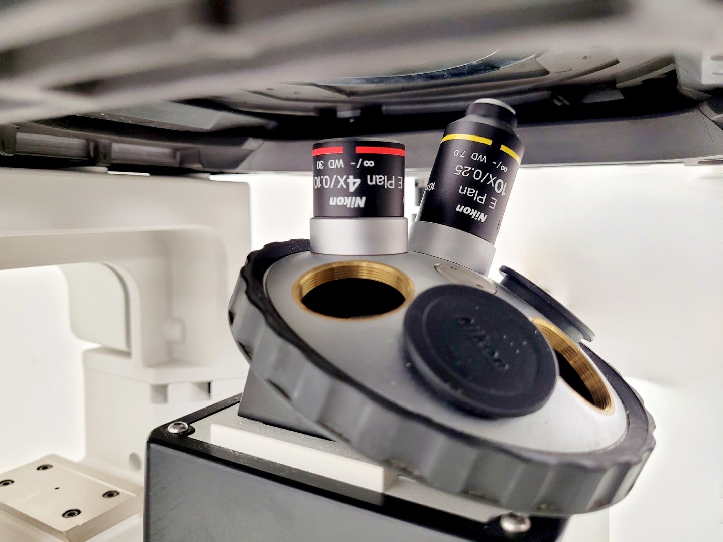 Image of Nikon Eclipse TE200 Inverted Microscope & Power Supply Lab