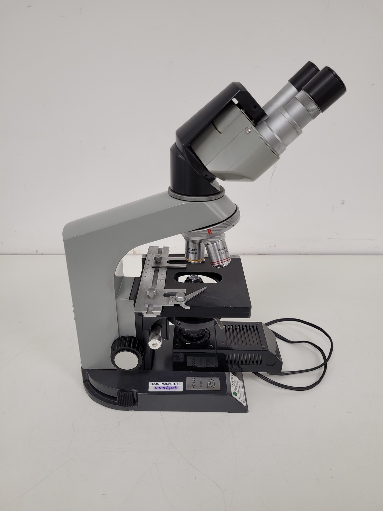 Microscope monoculaire composé français, par Nachet & F…