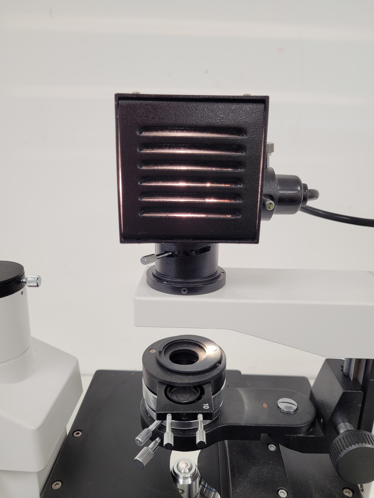 Image of Ceti TC-100 Inverted Fluorescence Microscope  Model: Inverso 3650.000 Lab