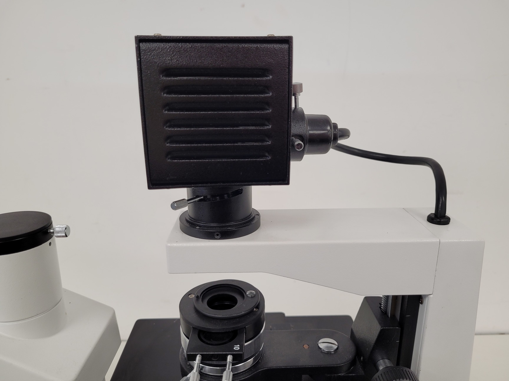 Image of Ceti TC-100 Inverted Fluorescence Microscope  Model: Inverso 3650.000 Lab