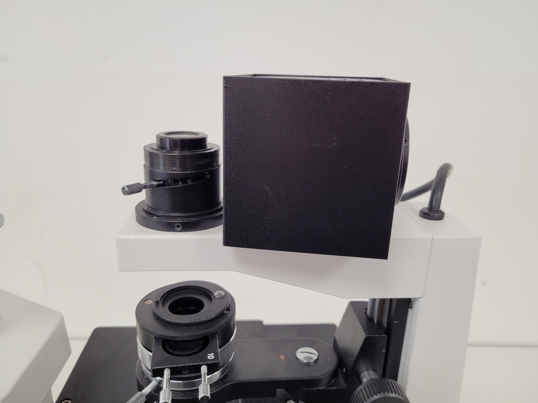Image of Ceti TC-100 Inverted Fluorescence Microscope  Model: Inverso 3650.000 Lab