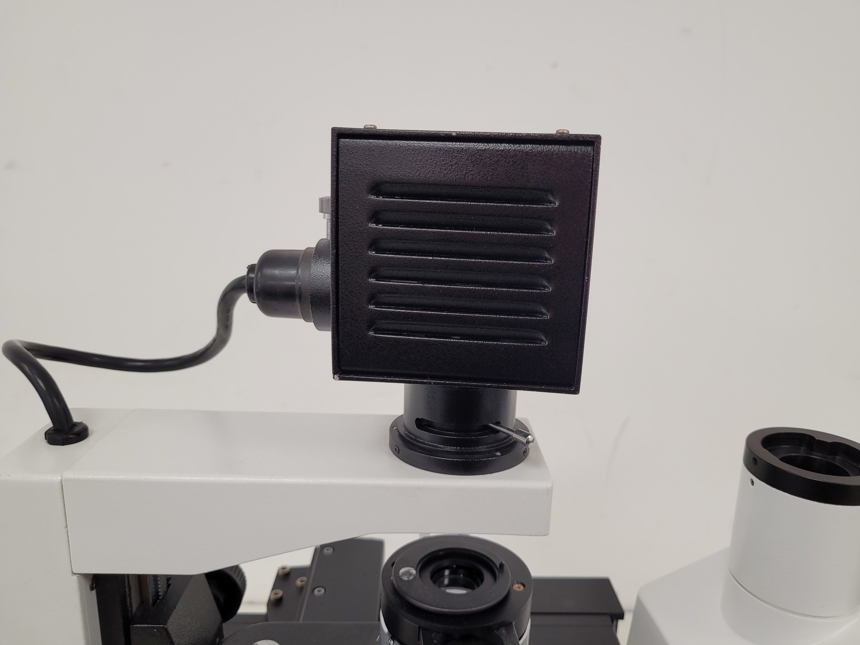 Image of Ceti TC-100 Model: Inverso 3650.000 Inverted Fluorescence Microscope  Lab