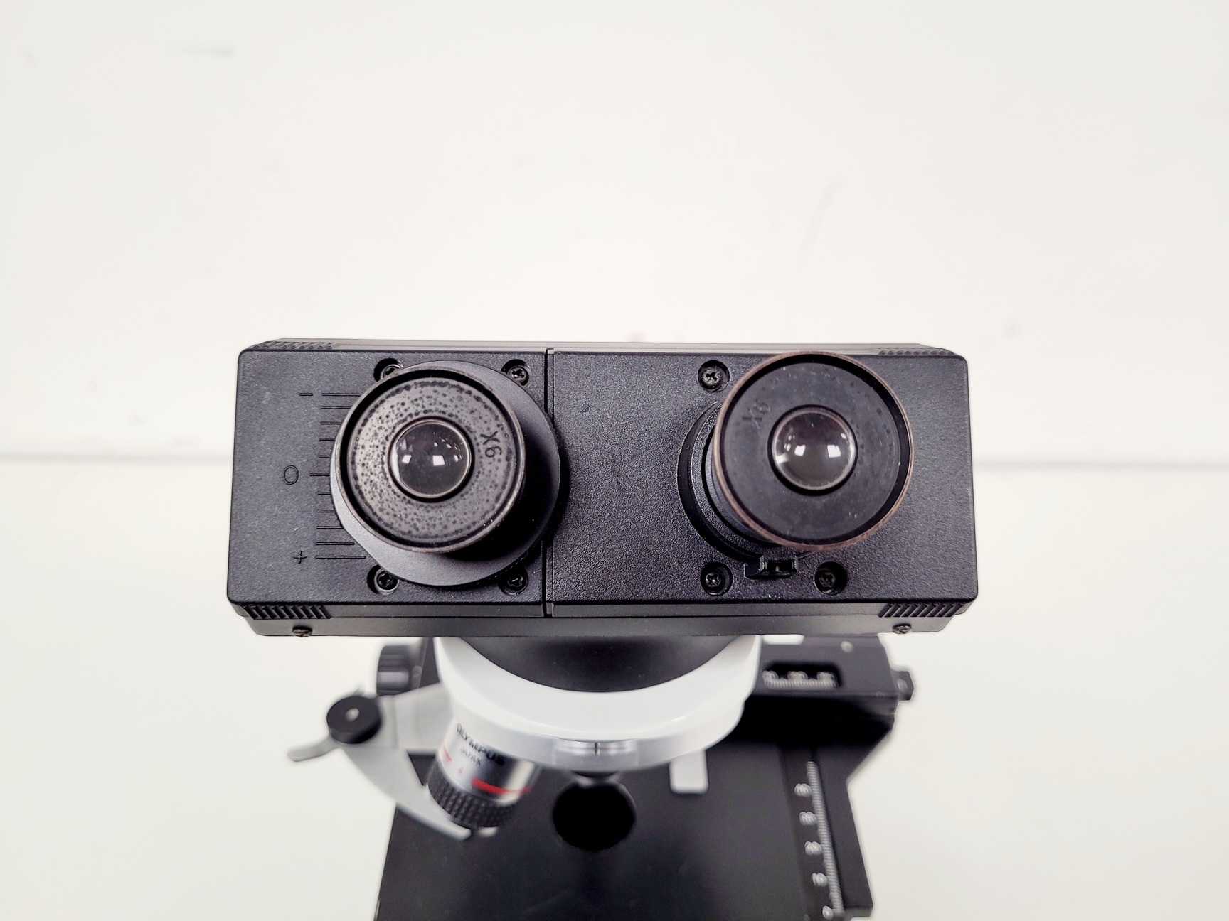 Image of Olympus CH20 Compound Microscope  Model: CH20BIMF200 with 2 x Objectives Lab