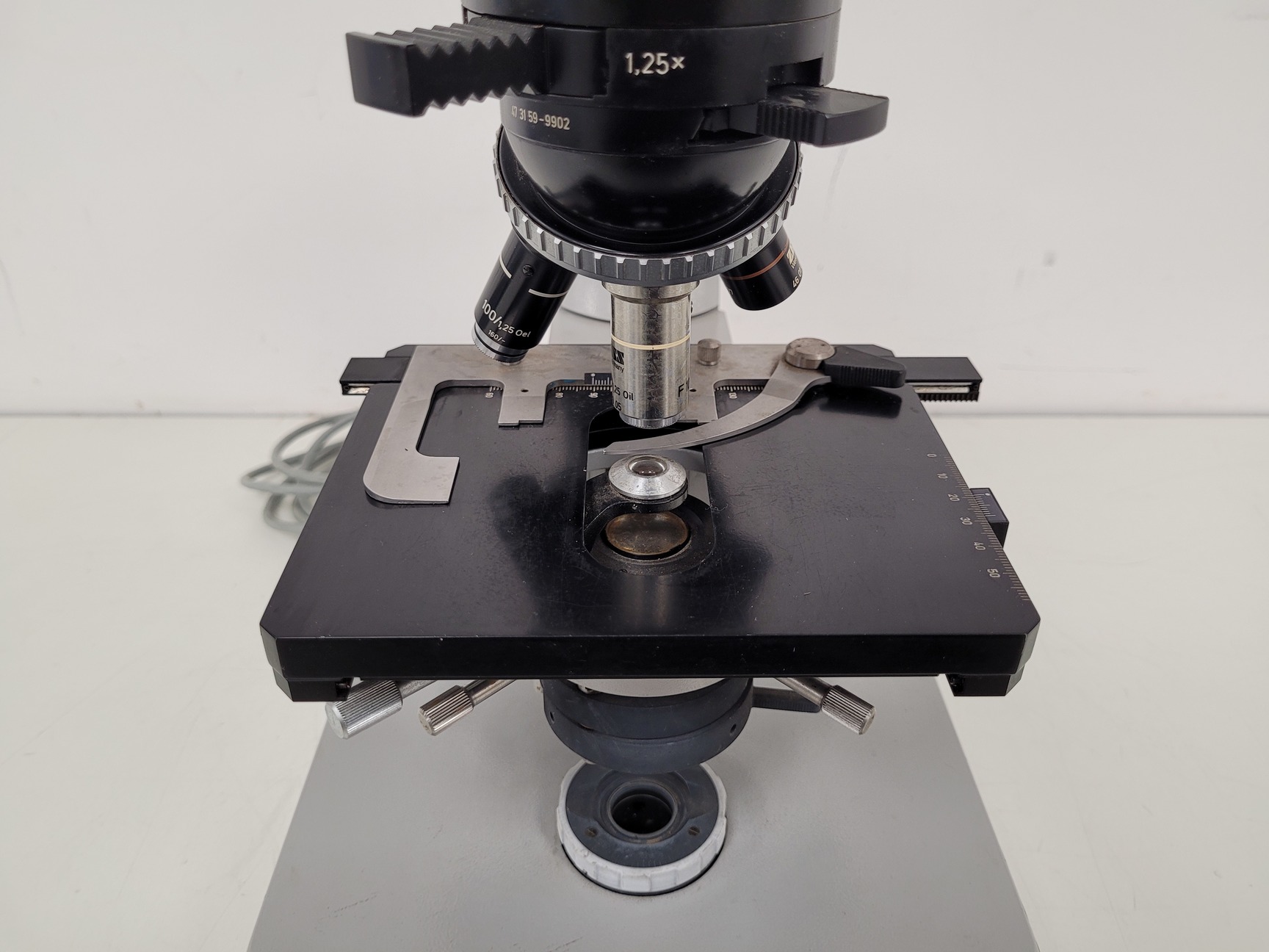 Image of Carl Zeiss 9901 Compound Microscope with 5 x Objectives 160/- Lab