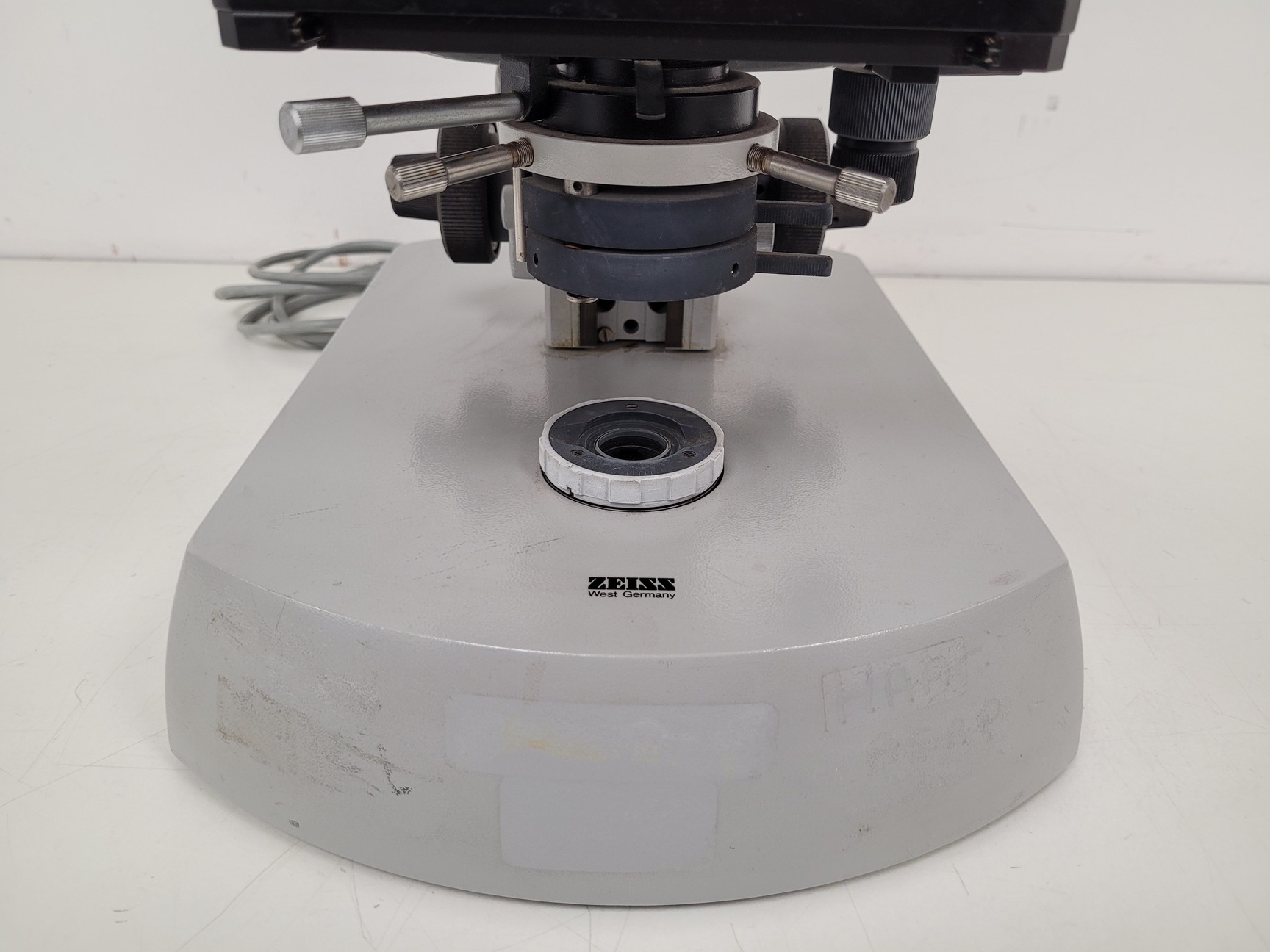 Carl Zeiss Compound Microscope with 5 x Objectives 160/- Lab