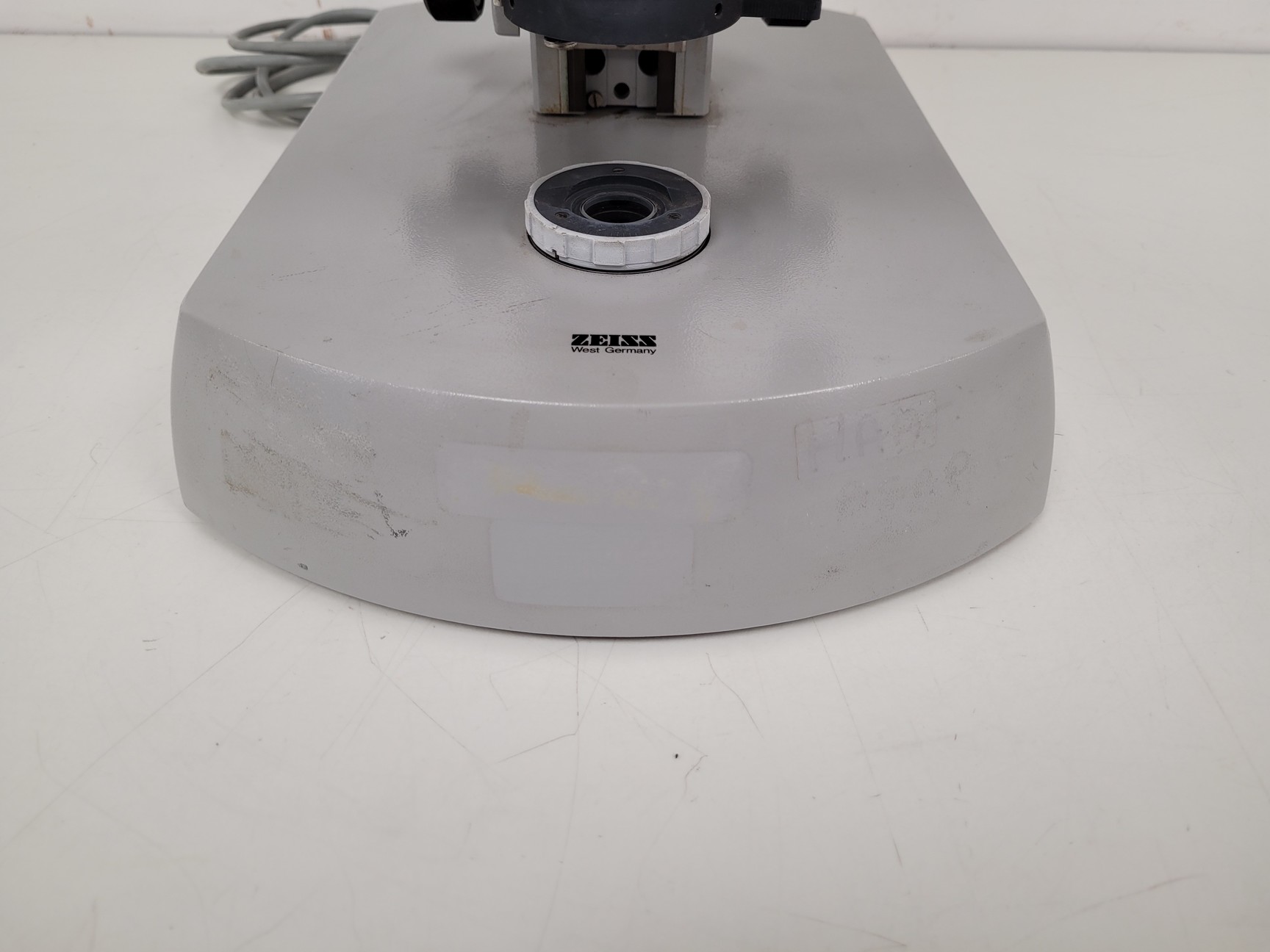 Image of Carl Zeiss 9901 Compound Microscope with 5 x Objectives 160/- Lab