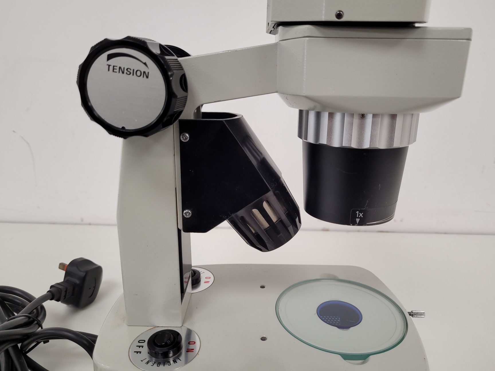 Image of Kyowa Optical Stereo Zoom Microscope Model: SE-L - 3x, 1x Lab