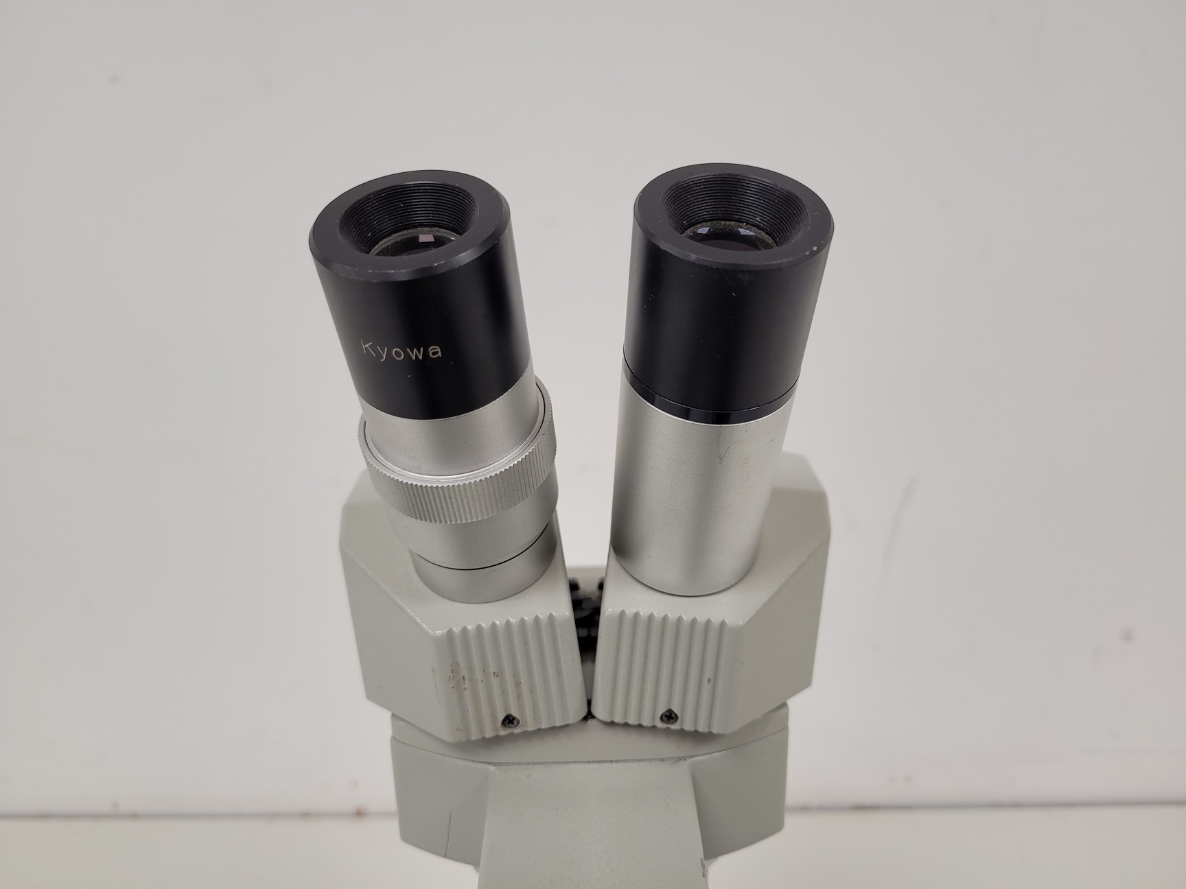 Image of Kyowa Optical Stereo Zoom Microscope Model: SE-L - 3x, 1x Lab