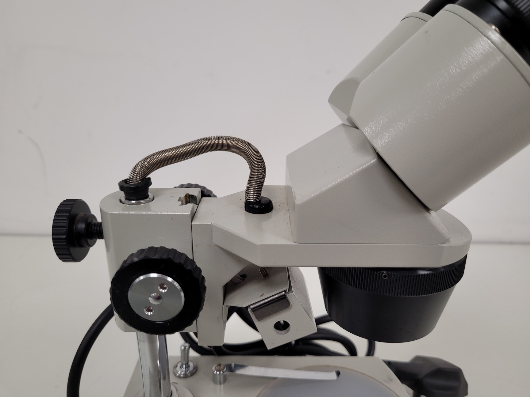 Image of Meiji Techno Stereo Zoom Microscope Model SKT Lab