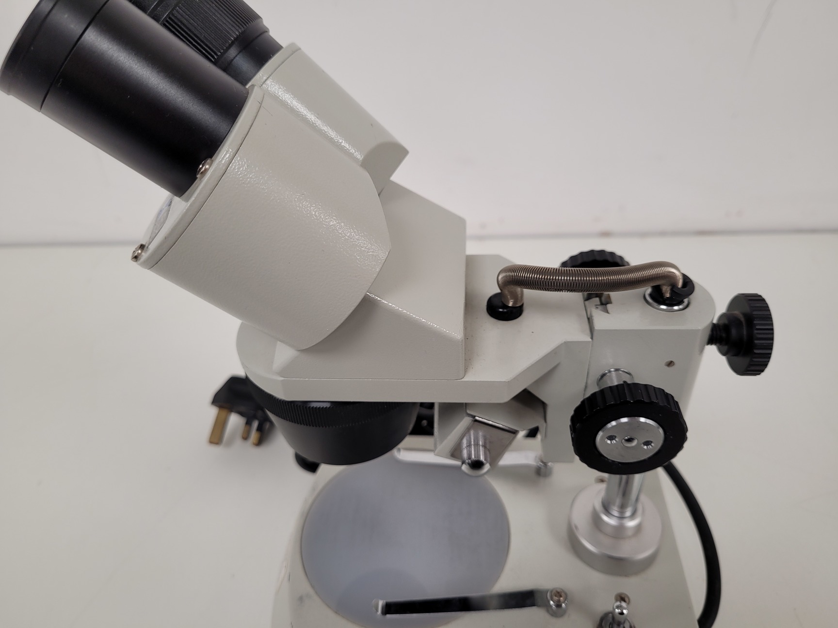 Image of Meiji Techno Stereo Zoom Microscope Model SKT Lab