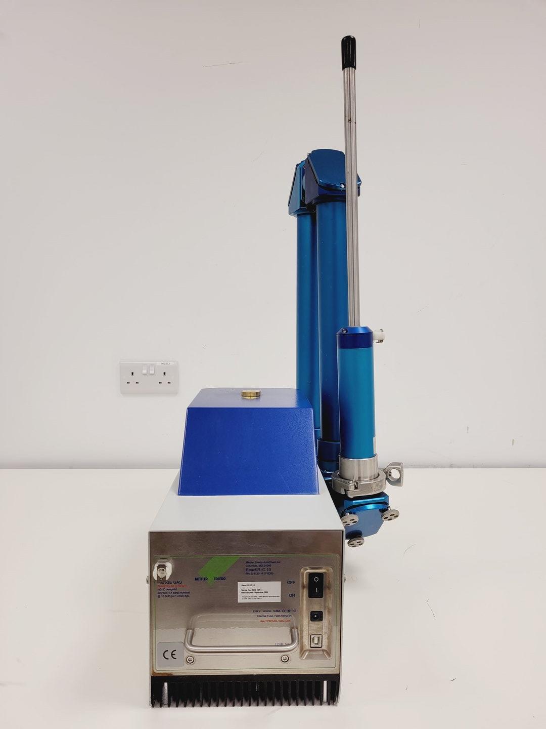 Image of Mettler Toledo ReactiR iC10 w FTIR Spectrometer System & Software Lab Fulty