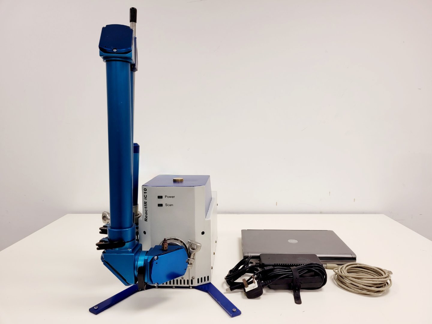 Image of Mettler Toledo ReactiR iC10 w FTIR Spectrometer System & Software Lab Fulty