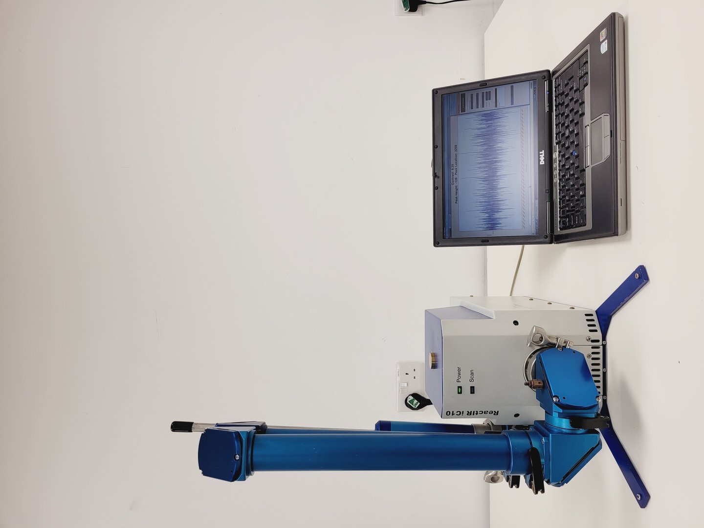 Image of Mettler Toledo ReactiR iC10 w FTIR Spectrometer System & Software Lab Fulty