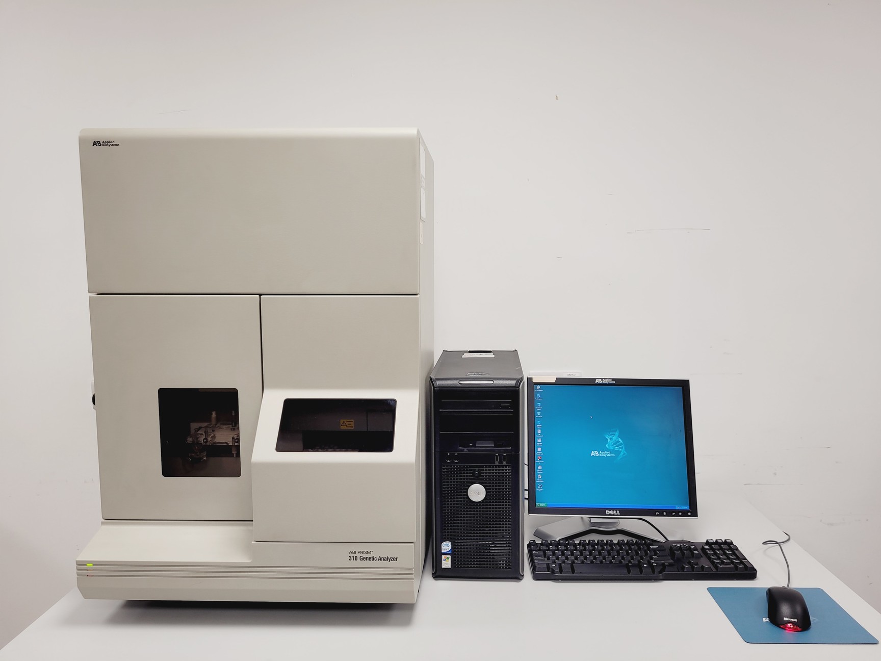 Image of Applied Biosystems ABI Prism 310 Genetic Analysis System Lab