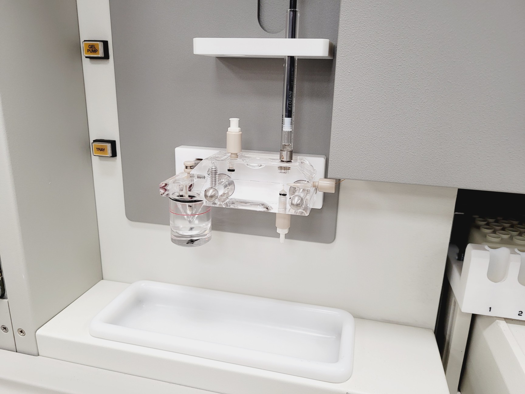 Image of Applied Biosystems ABI Prism 310 Genetic Analysis System Lab