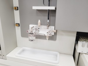Thumbnail image of Applied Biosystems ABI Prism 310 Genetic Analysis System Lab