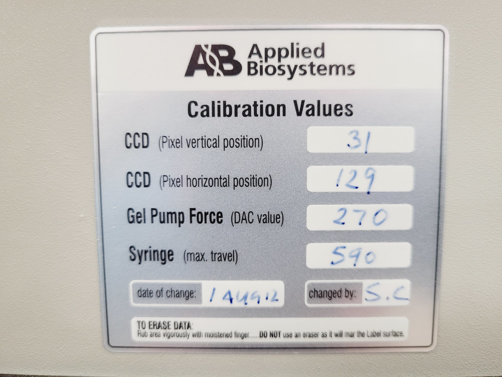 Image of Applied Biosystems ABI Prism 310 Genetic Analysis System Lab