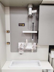 Thumbnail image of Applied Biosystems ABI Prism 310 Genetic Analysis System Lab