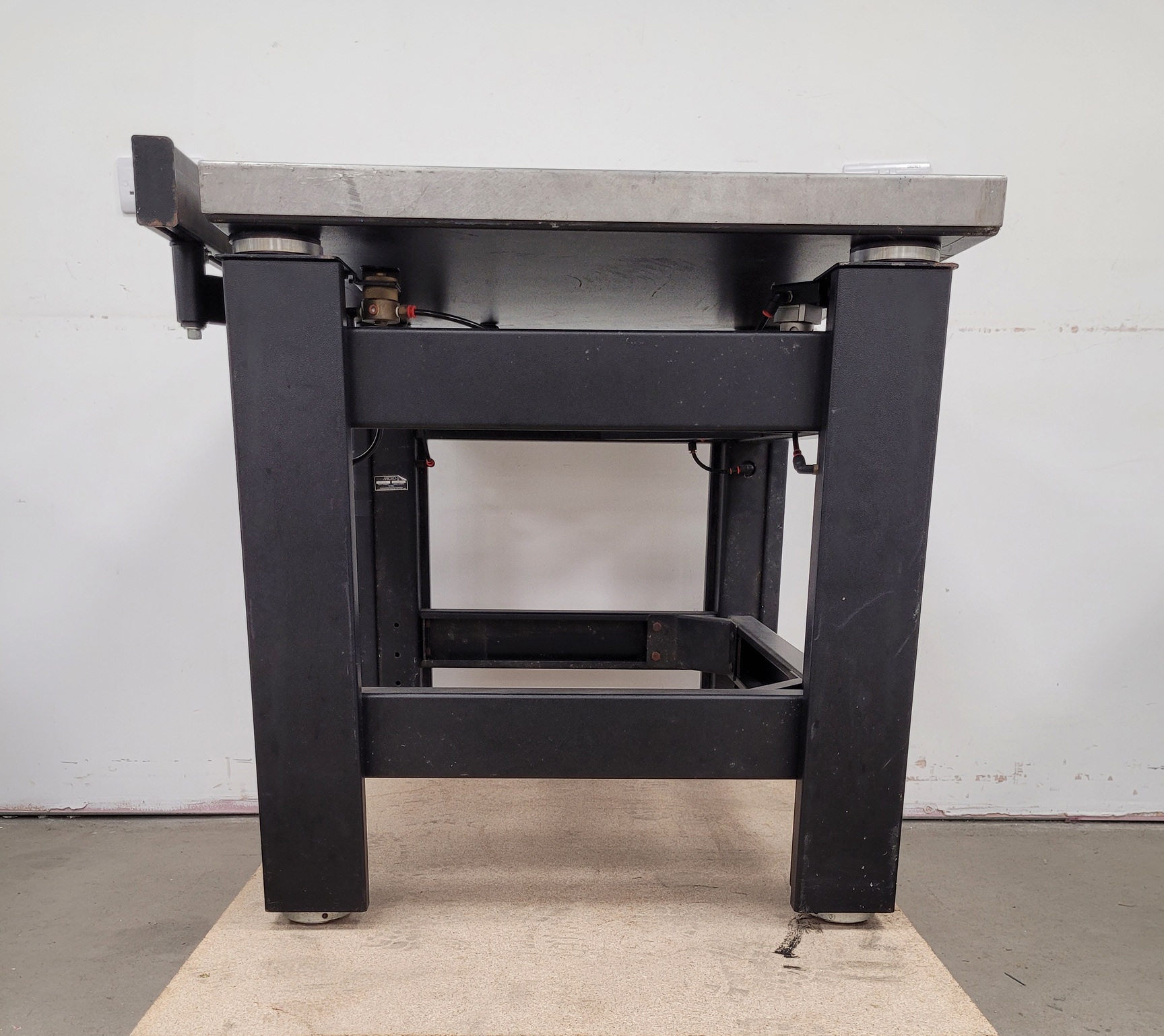 Image of TMC Optics Vibration Isolation Table  Model: 63-530 Lab