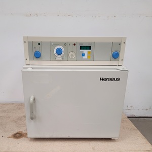 Thumbnail image of Thermo Heraeus T 6030 Benchtop Heating Drying Laboratory Oven Lab