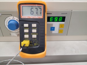 Thumbnail image of Thermo Heraeus T 6030 Benchtop Heating Drying Laboratory Oven Lab