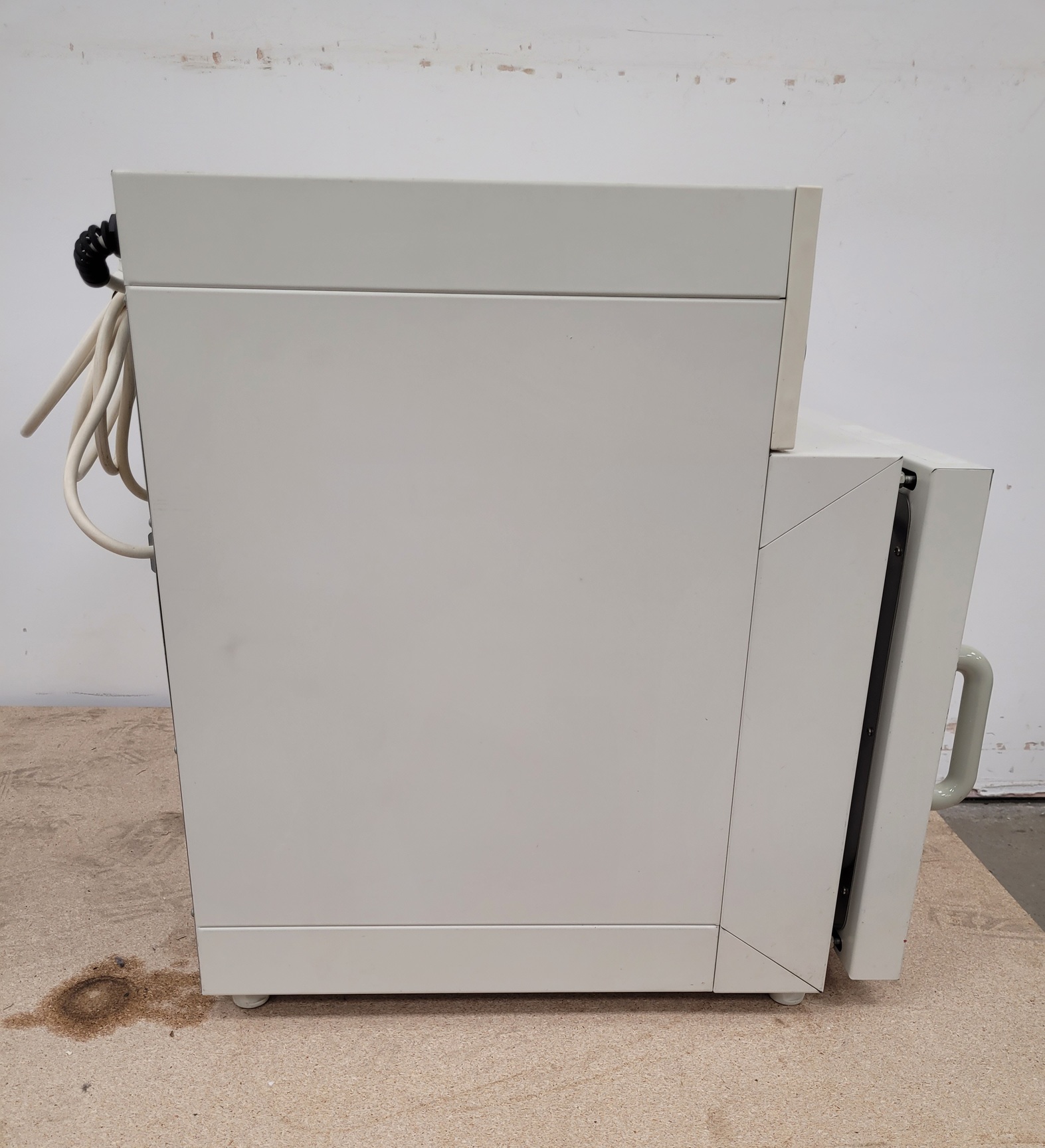 Image of Thermo Heraeus T 6030 Benchtop Heating Drying Laboratory Oven Lab