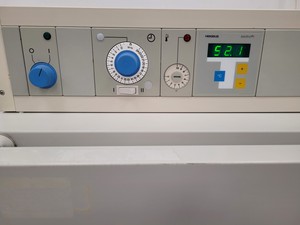 Thumbnail image of Thermo Heraeus T 6030 Benchtop Heating Drying Laboratory Oven Lab