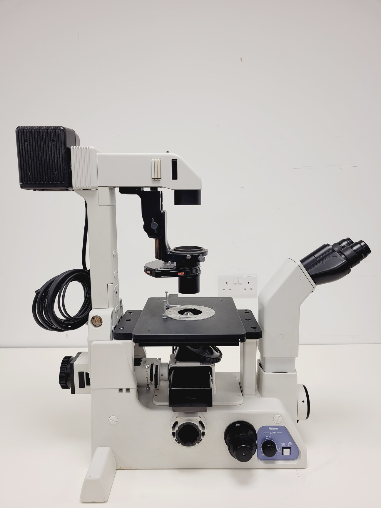 Image of Nikon Eclipse TE300 Microscope Inverted Fluorescence Microscope Lab Faulty