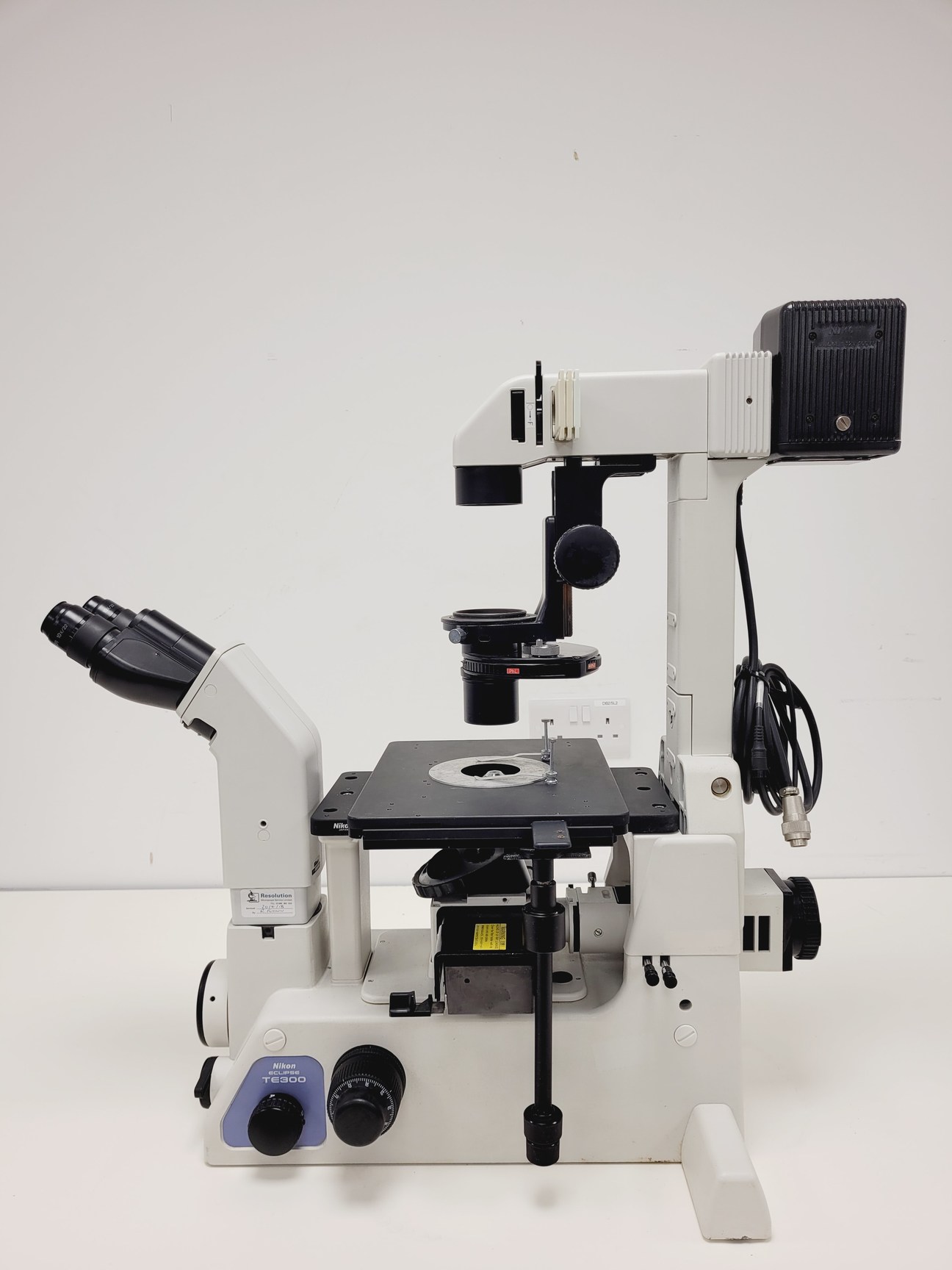 Image of Nikon Eclipse TE300 Microscope Inverted Fluorescence Microscope Lab Faulty