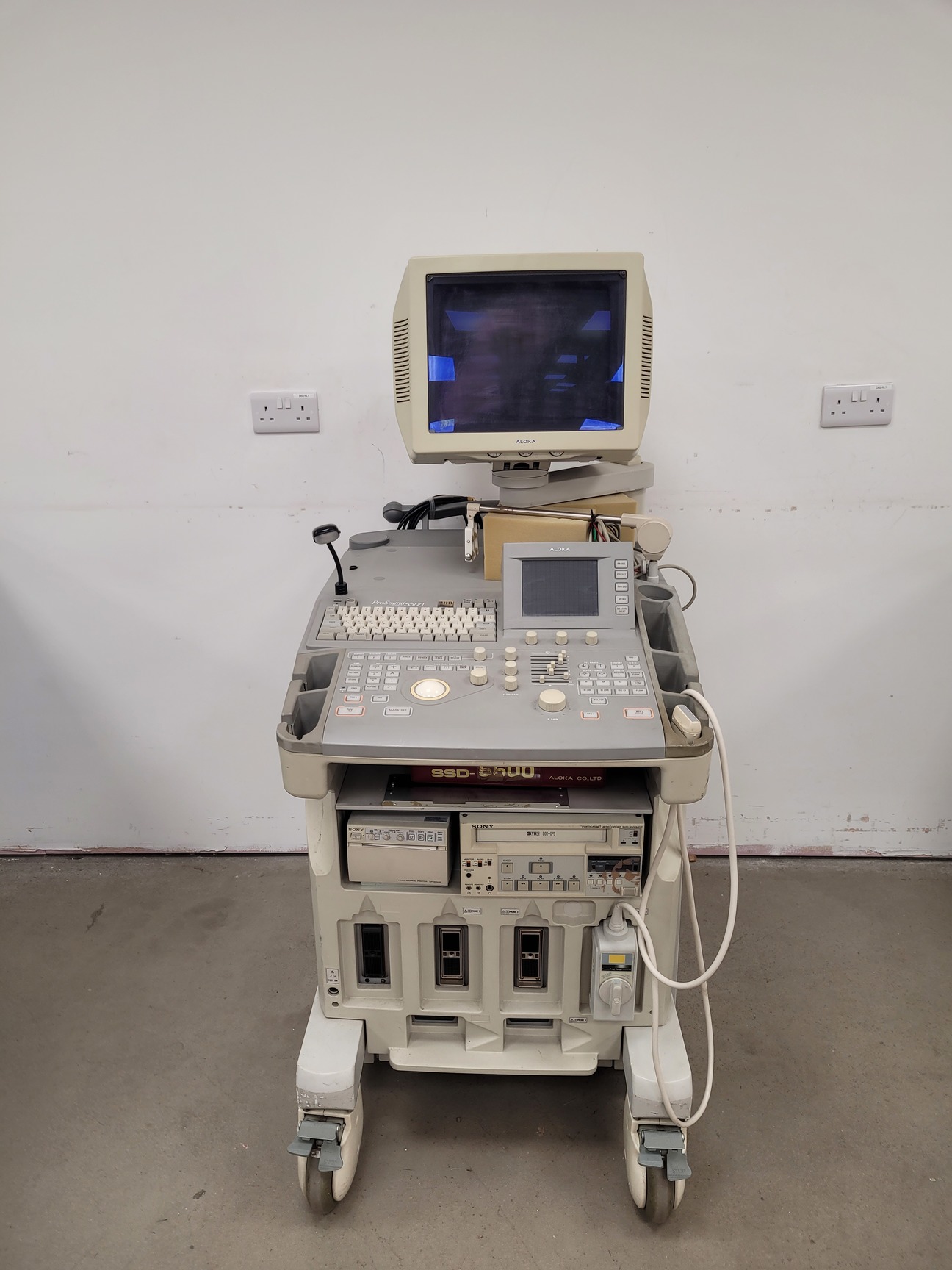 Image of Aloka ProSound Ultrasound Diagnostic System  Model: SSD-5500 Lab Spares/Repairs