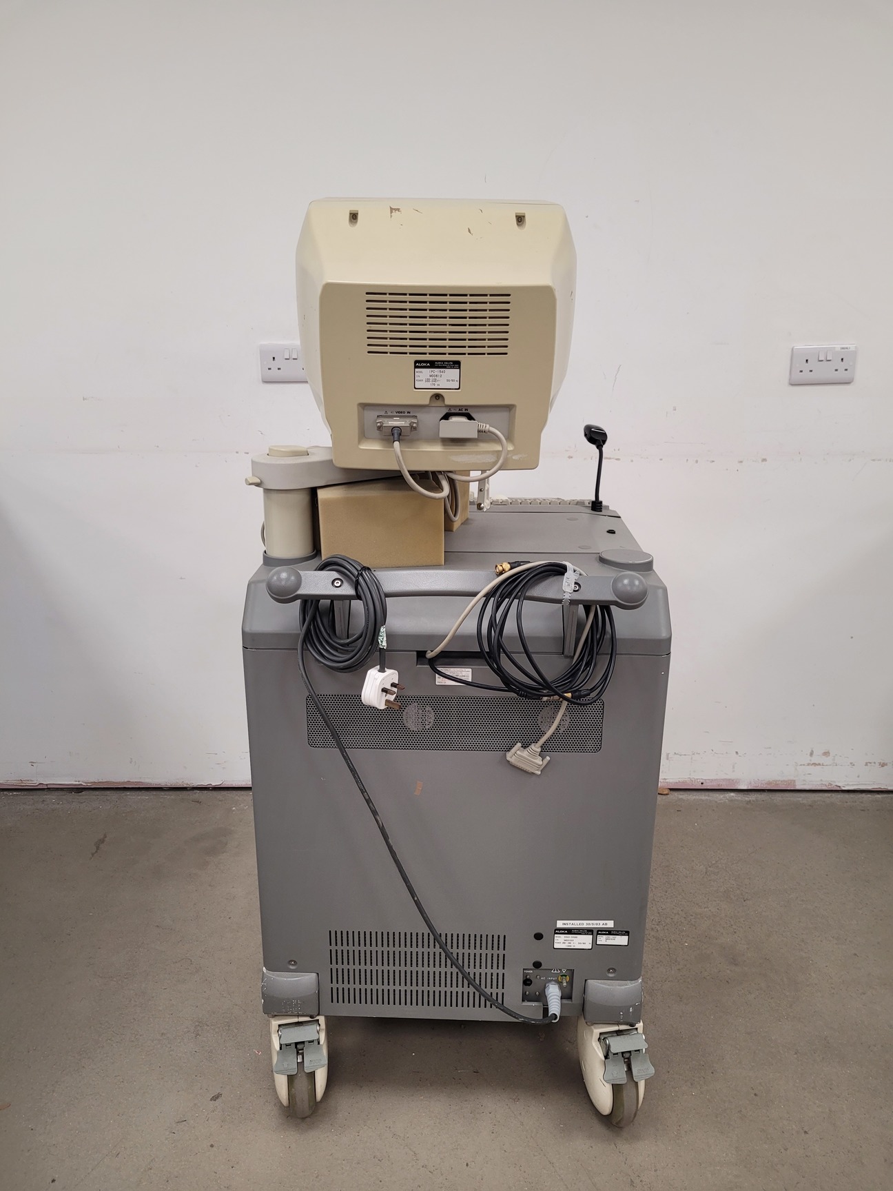 Image of Aloka ProSound Ultrasound Diagnostic System  Model: SSD-5500 Lab Spares/Repairs