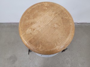 Thumbnail image of Leybold Frictionless Rotating Platform/Seat